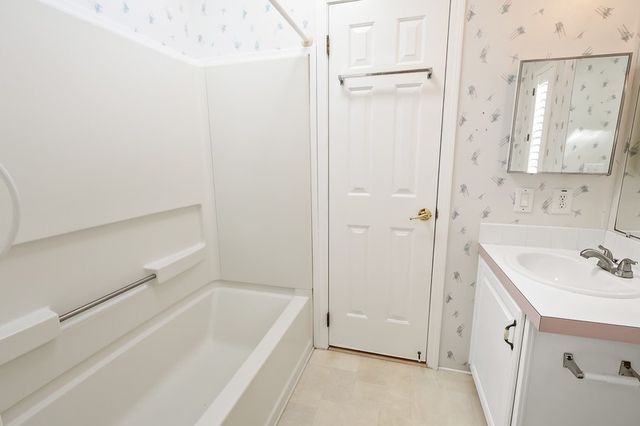 1105 Navajo Drive, Sebastian, FL 32976