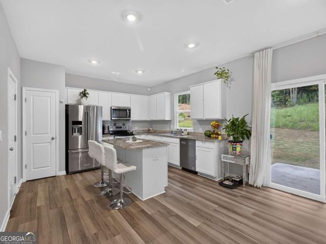 2949 Salinger Way, Gainesville, GA 30507