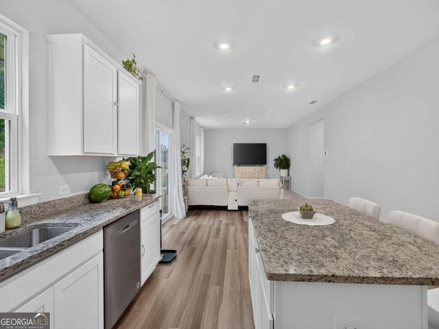 2949 Salinger Way, Gainesville, GA 30507