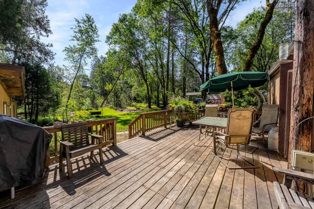 749 Plumtree Lane, Grants Pass, OR 97526