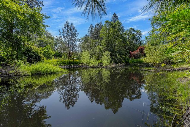 749 Plumtree Lane, Grants Pass, OR 97526