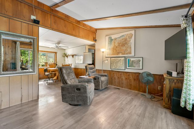 749 Plumtree Lane, Grants Pass, OR 97526