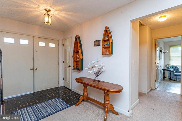 2 HERON ISLE CT, Ocean Pines, MD 21811