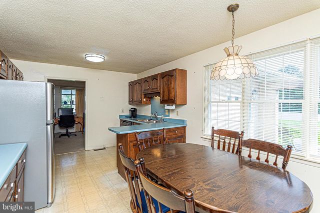 2 HERON ISLE CT, Ocean Pines, MD 21811