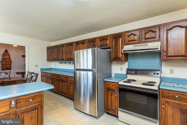 2 HERON ISLE CT, Ocean Pines, MD 21811