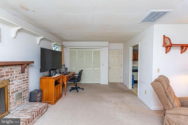 2 HERON ISLE CT, Ocean Pines, MD 21811