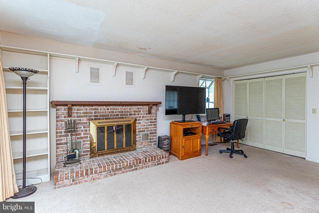 2 HERON ISLE CT, Ocean Pines, MD 21811