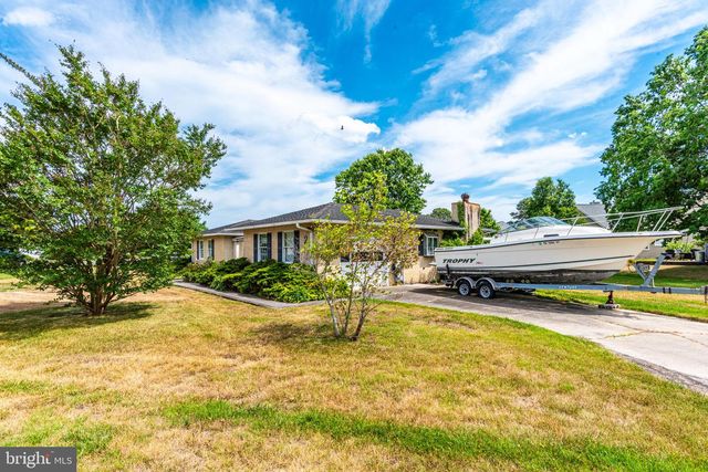2 HERON ISLE CT, Ocean Pines, MD 21811