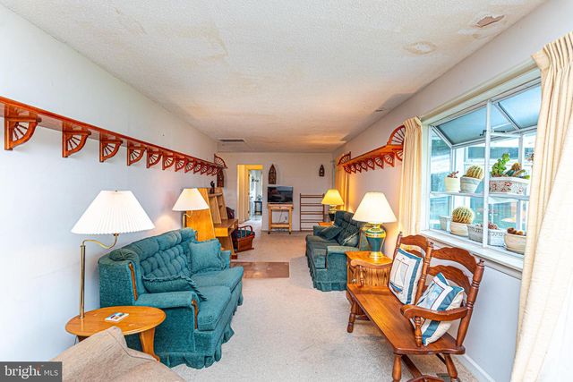 2 HERON ISLE CT, Ocean Pines, MD 21811