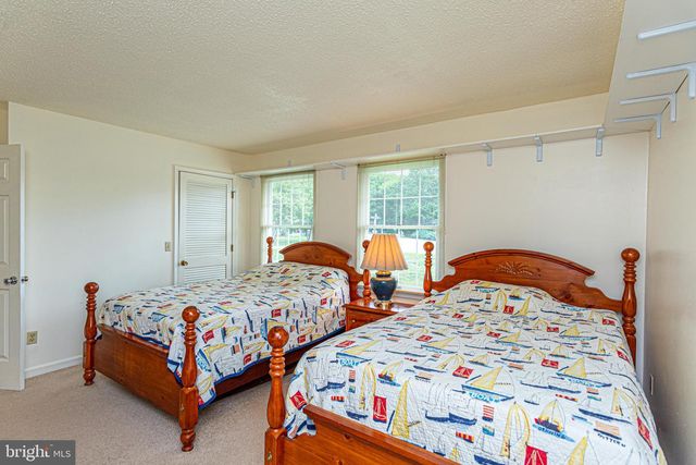 2 HERON ISLE CT, Ocean Pines, MD 21811