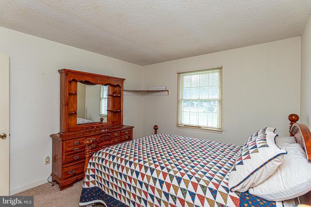 2 HERON ISLE CT, Ocean Pines, MD 21811
