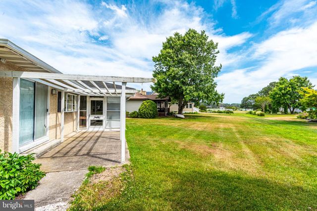 2 HERON ISLE CT, Ocean Pines, MD 21811