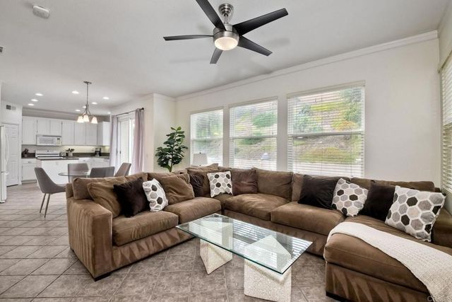 6057 Paseo Carreta, Carlsbad, CA 92009