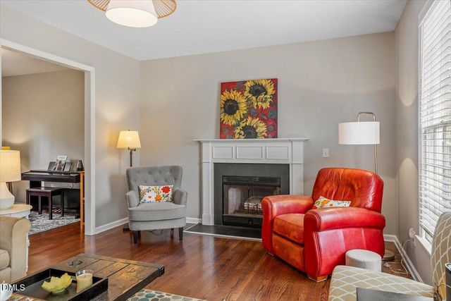 203 Cobblestone Drive, Chapel Hill, NC 27516