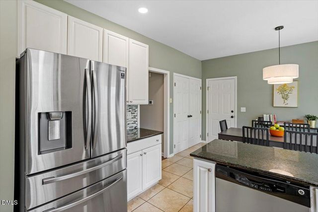 203 Cobblestone Drive, Chapel Hill, NC 27516