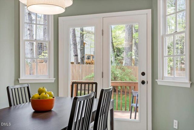 203 Cobblestone Drive, Chapel Hill, NC 27516