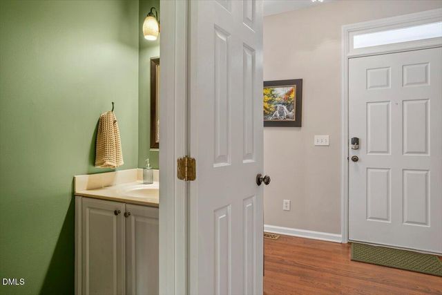 203 Cobblestone Drive, Chapel Hill, NC 27516