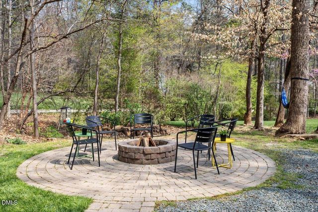 203 Cobblestone Drive, Chapel Hill, NC 27516