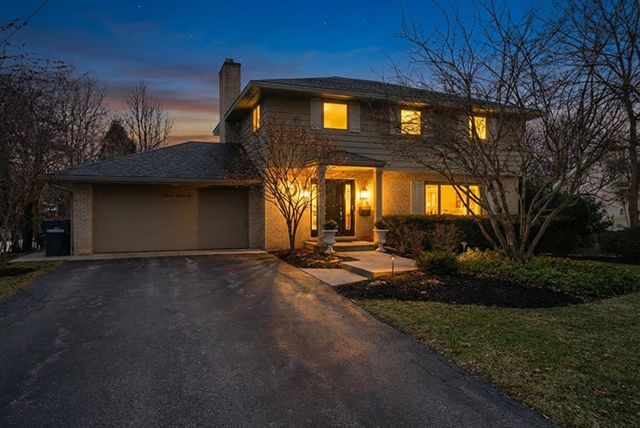 320 W Russell Street, Barrington, IL 60010