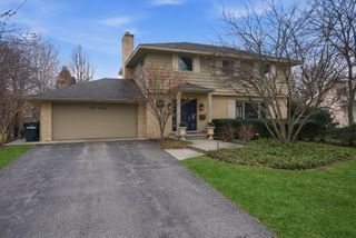 320 W Russell Street, Barrington, IL 60010