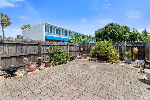 201 Pensacola Beach Rd C8, Gulf Breeze, FL 32561