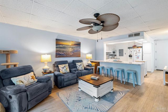 201 Pensacola Beach Rd C8, Gulf Breeze, FL 32561