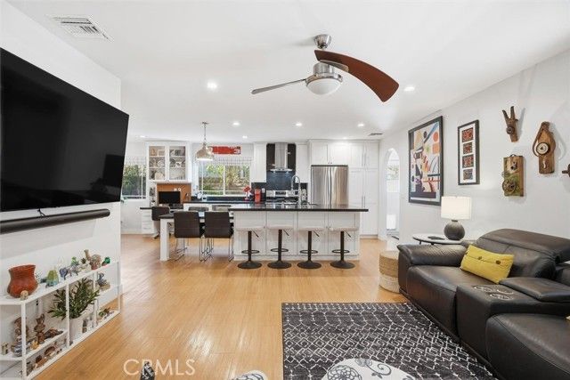 16434 Halsey Street, Granada Hills (los Angeles), CA 91344