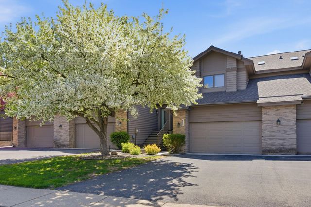 6263 Sequoia Circle, Eden Prairie, MN 55346