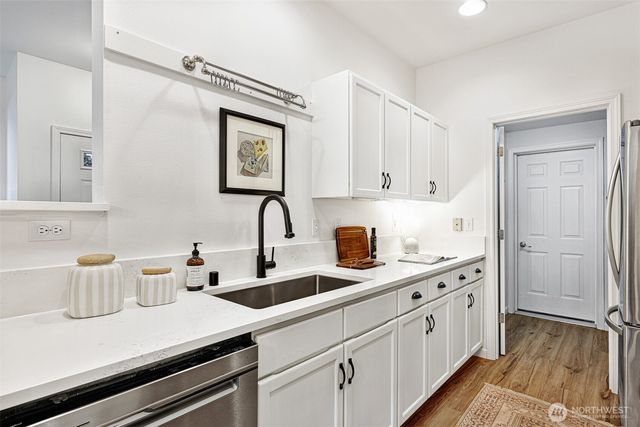 8828 238th Street SW #B4, Edmonds, WA 98026