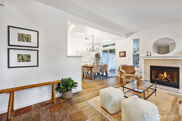 8828 238th Street SW #B4, Edmonds, WA 98026