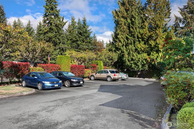 8828 238th Street SW #B4, Edmonds, WA 98026