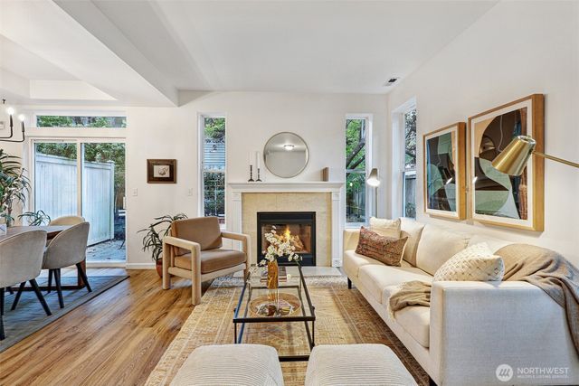 8828 238th Street SW #B4, Edmonds, WA 98026