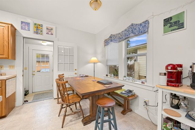 1524 Iron Street, Bellingham, WA 98225