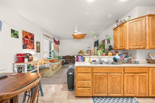 1524 Iron Street, Bellingham, WA 98225