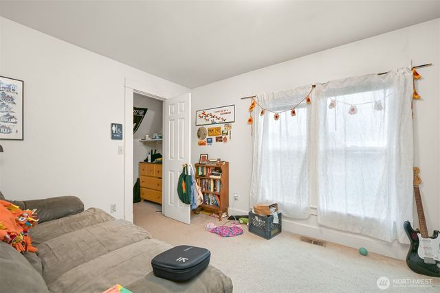 1524 Iron Street, Bellingham, WA 98225