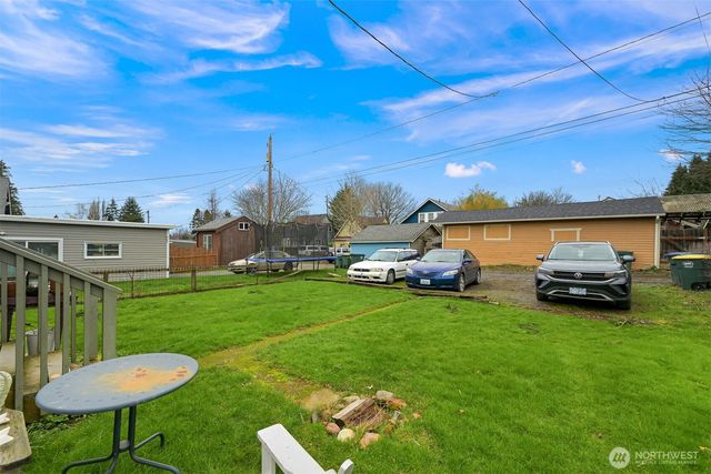 1524 Iron Street, Bellingham, WA 98225