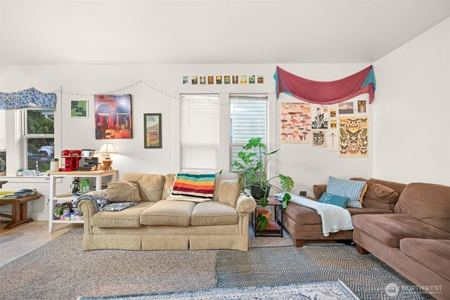 1524 Iron Street, Bellingham, WA 98225