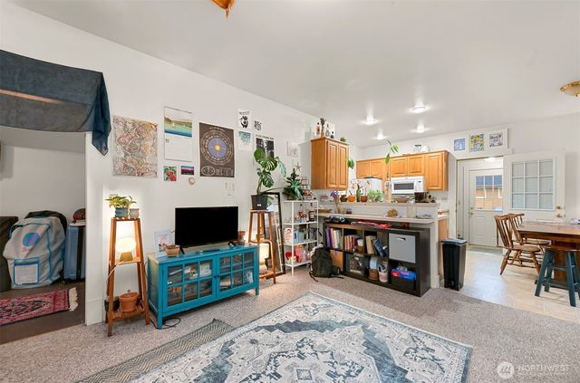 1524 Iron Street, Bellingham, WA 98225