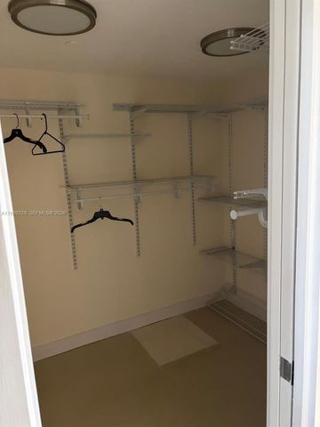 3520 Oaks Way 407, Pompano Beach, FL 33069