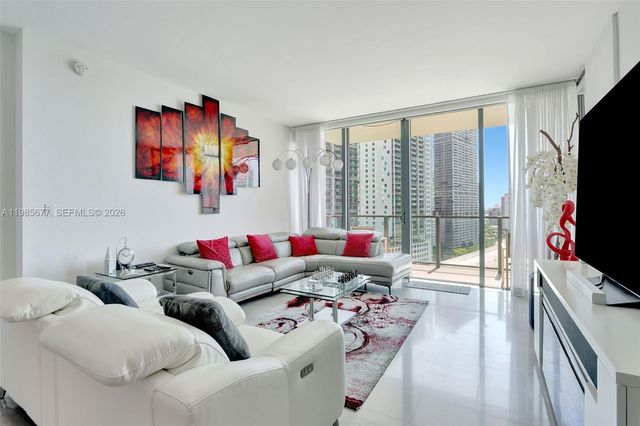 68 SE 6th St. 1203, Miami, FL 33131