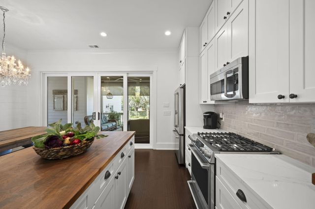 5117 Celtic Drive, North Charleston, SC 29405