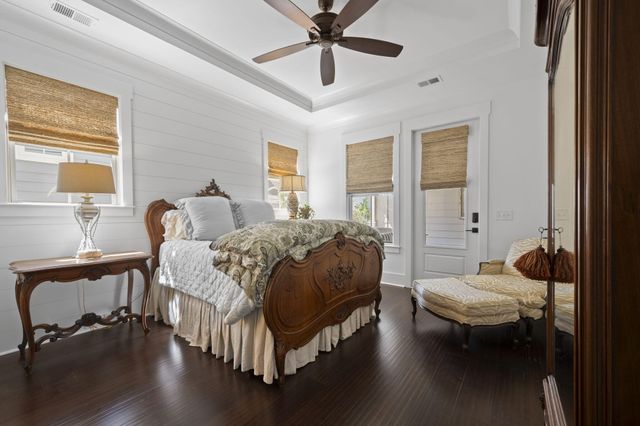 5117 Celtic Drive, North Charleston, SC 29405