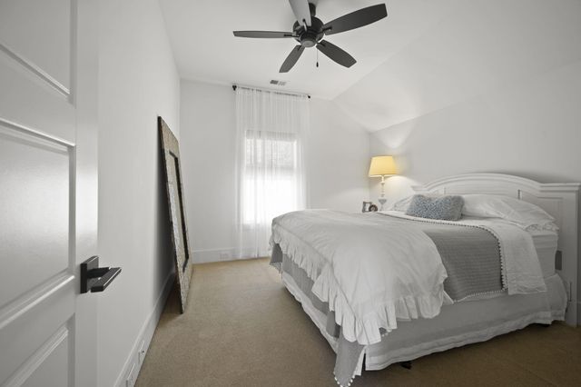 5117 Celtic Drive, North Charleston, SC 29405