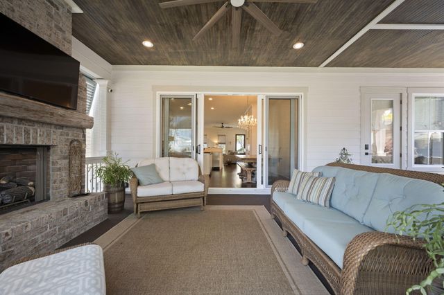 5117 Celtic Drive, North Charleston, SC 29405