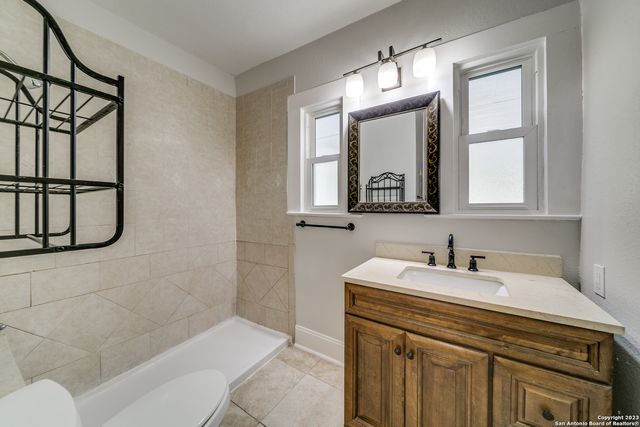 1629 W Magnolia Ave, San Antonio, TX 78201