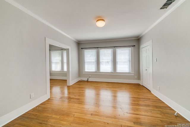 1629 W Magnolia Ave, San Antonio, TX 78201