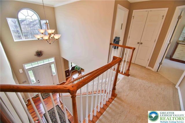 1028 Kingston Lane, Upper Macungie Twp, PA 18031