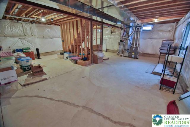 1028 Kingston Lane, Upper Macungie Twp, PA 18031