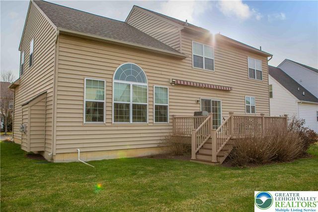 1028 Kingston Lane, Upper Macungie Twp, PA 18031