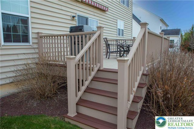 1028 Kingston Lane, Upper Macungie Twp, PA 18031